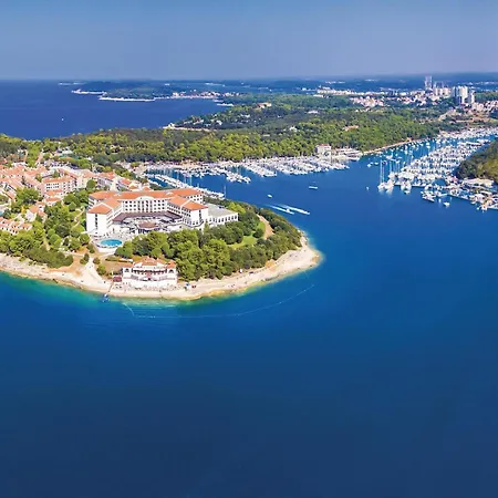 Stunning In Holiday home Segotici