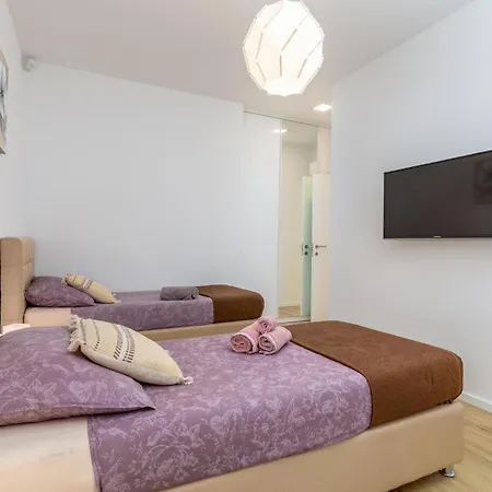 Stunning In Holiday home Segotici